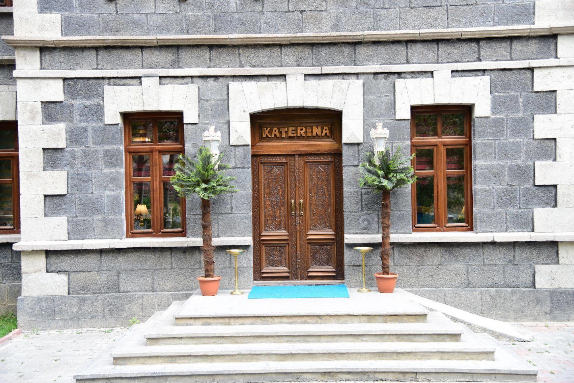 Katerina Palace 1877 Kars Exterior photo